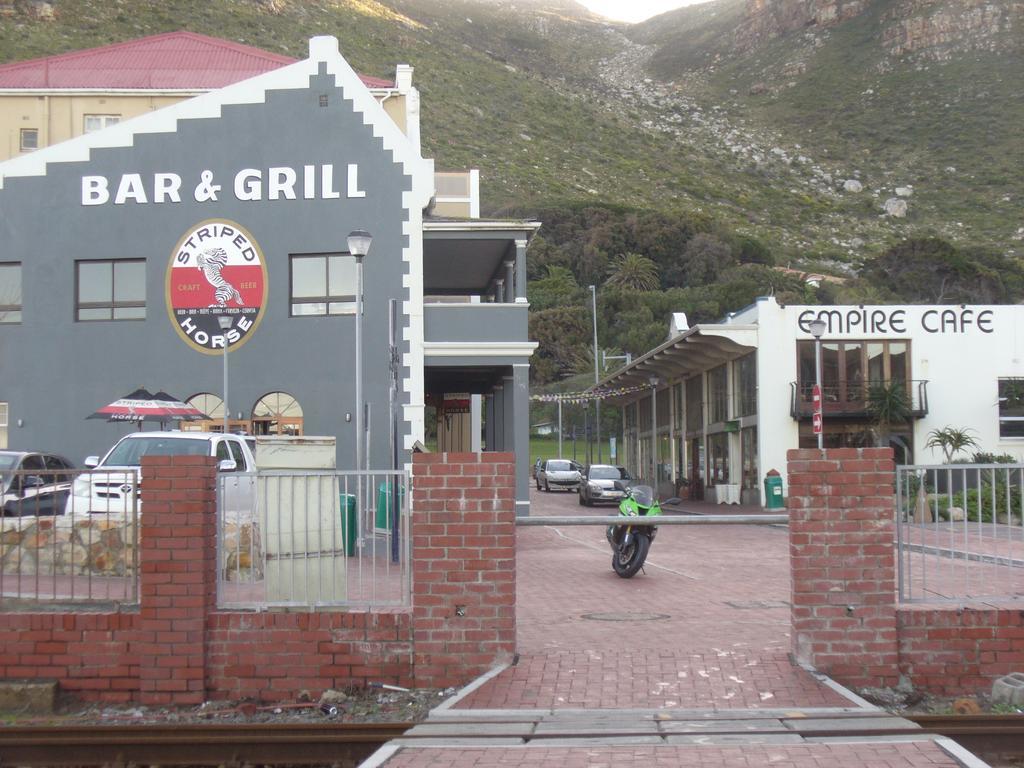 Appartamento Royal At Sea Muizenberg Esterno foto